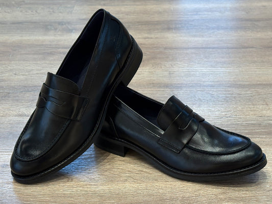 Fluchos D8710-SR Mocasin Harvard Piel Negro Mujer