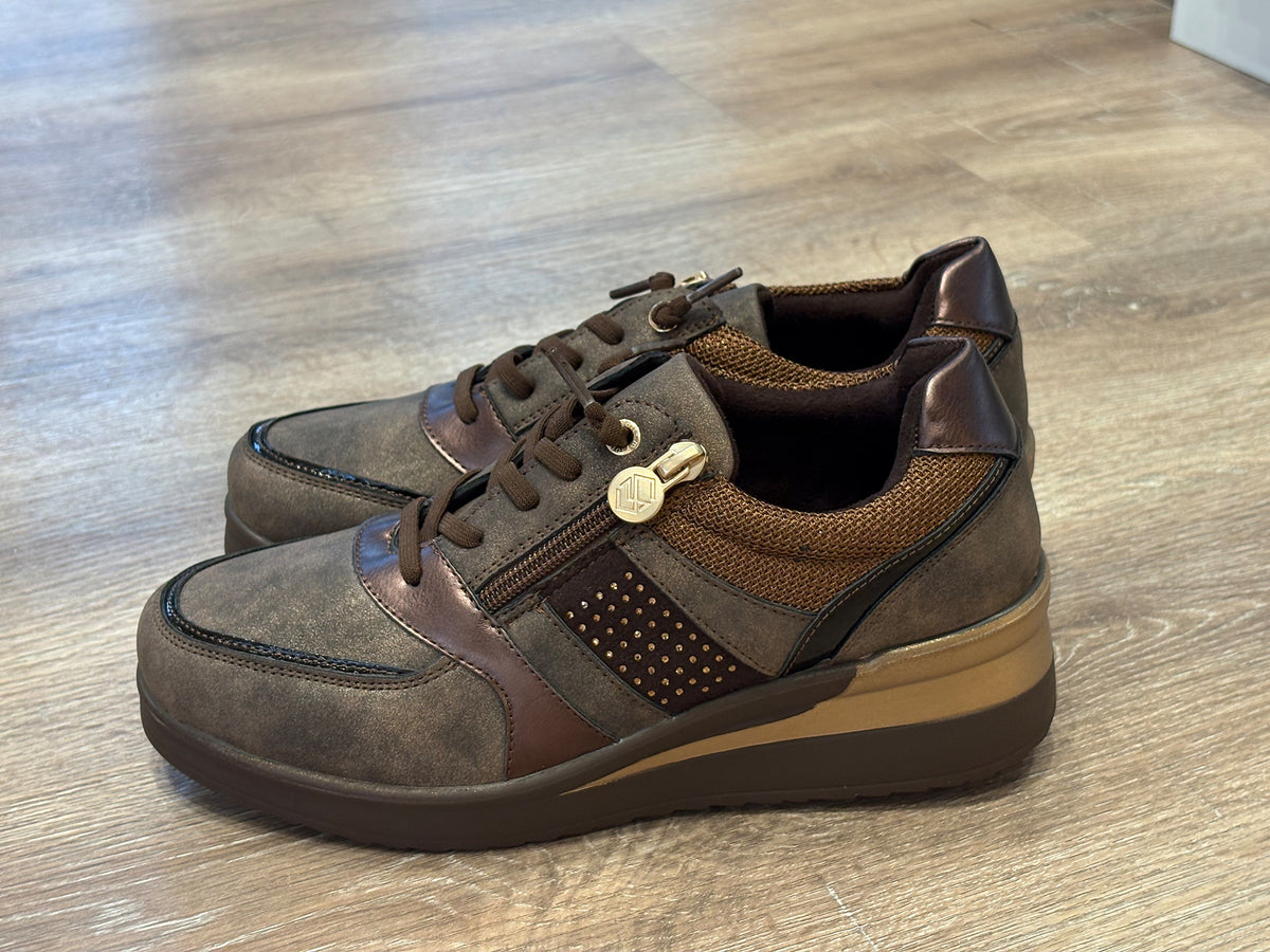Memory 26M578 Zapato deportivo cuña cordones café mujer
