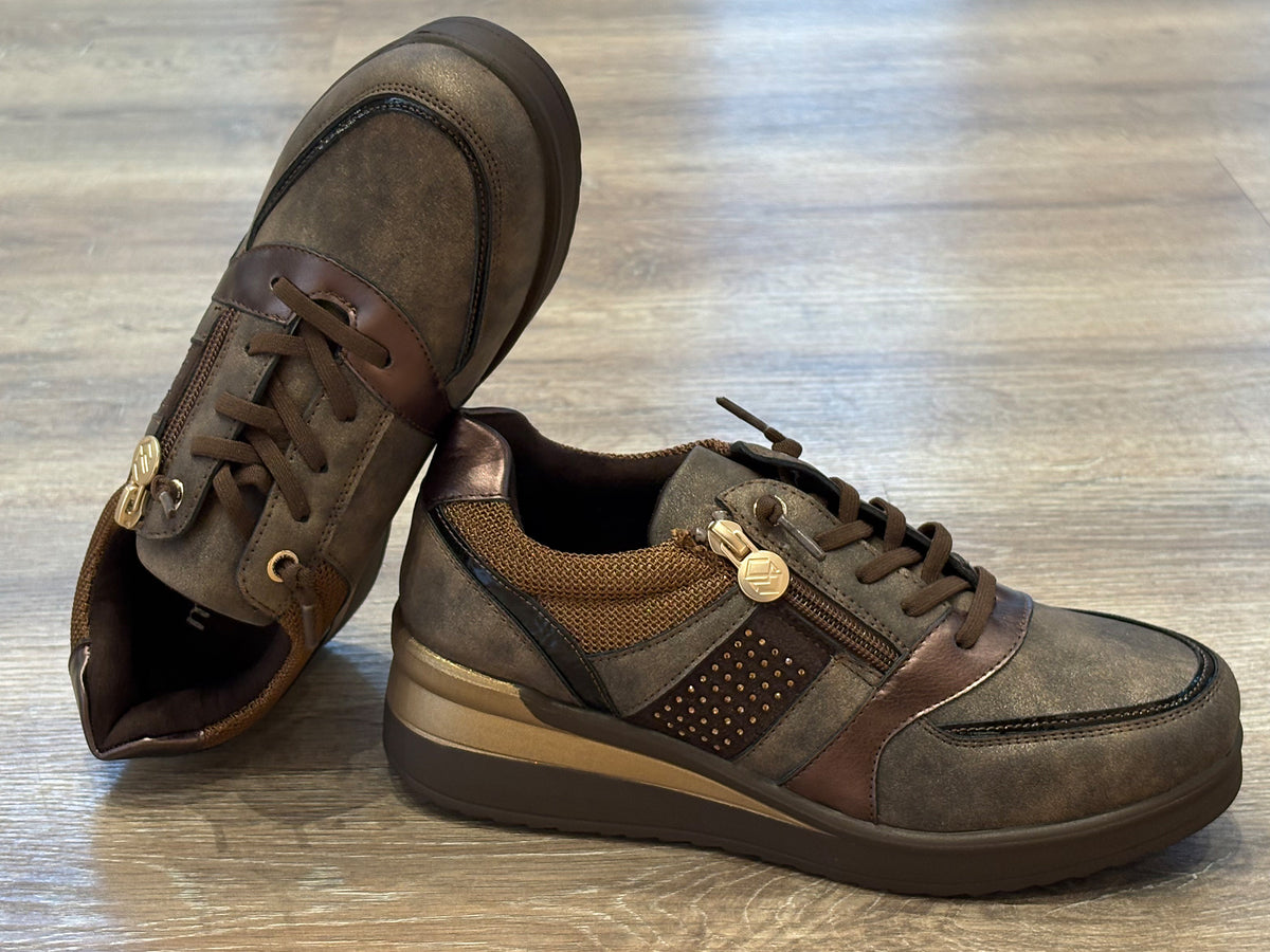 Memory 26M578 Zapato deportivo cuña cordones café mujer