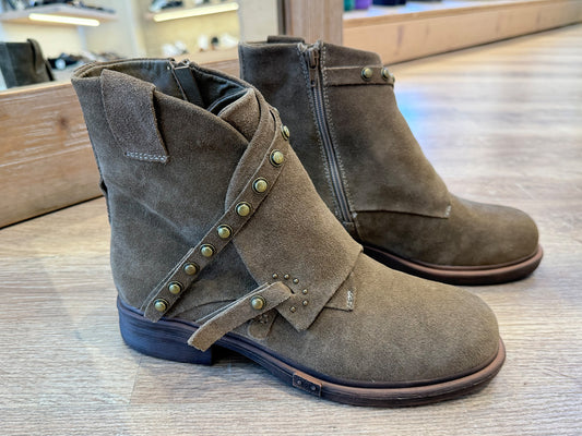 Botin Piel Serraje Tachas Kaki Éxe ZQ1700-02R Mujer